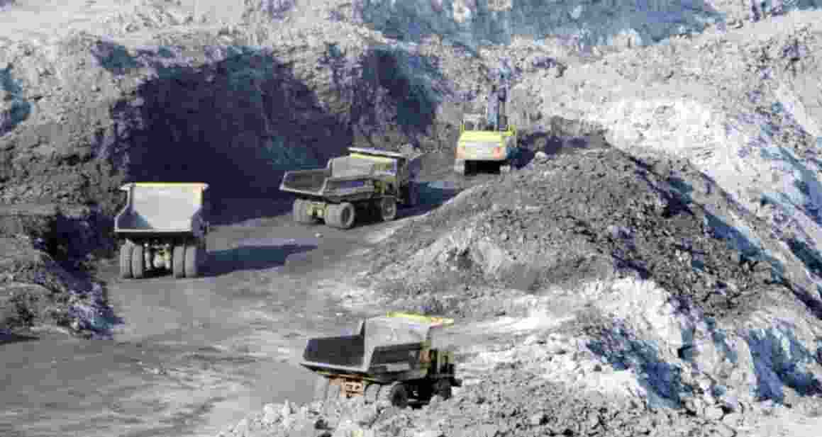 Dhanbad tragedy: NDRF begins search for survivors after 3 days