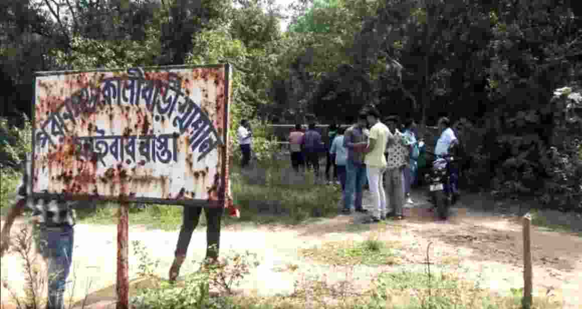 The accused were asked to demonstrate their positions and reenact exactly what had happened on the night of the incident. The victim’s classmate, who was accompanying her that night, was also taken to the spot.