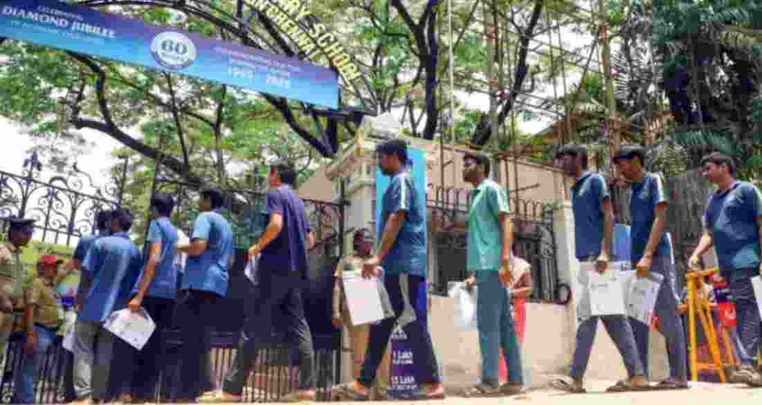 Kerala student caught with fake NEET admit card