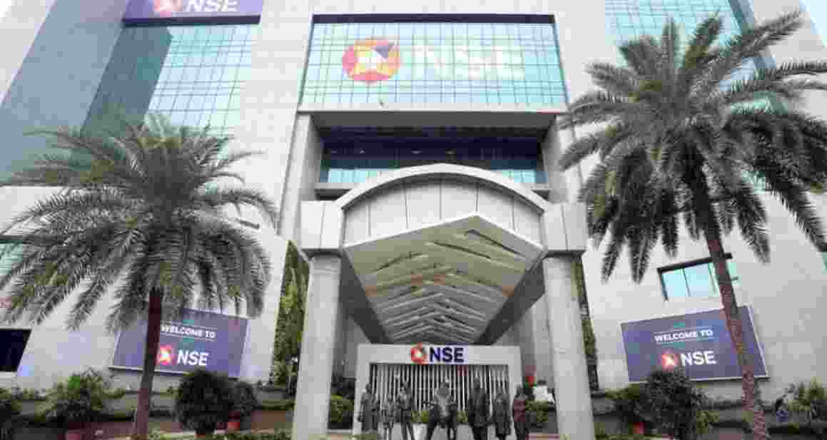 Sensex jumps 250 pts, Nifty up 76 pts in early trade