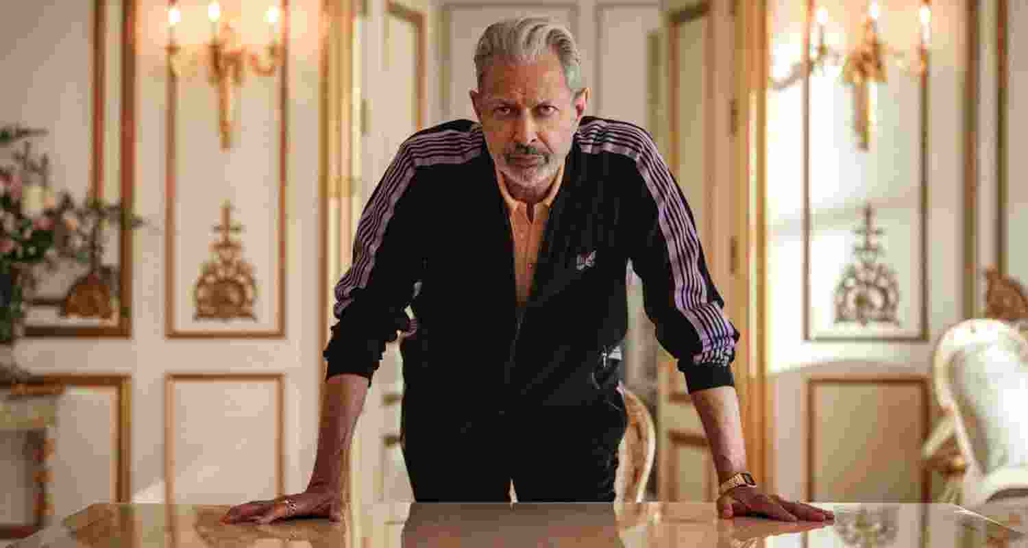 Zeus through the ages: God, lover, and father onscreen