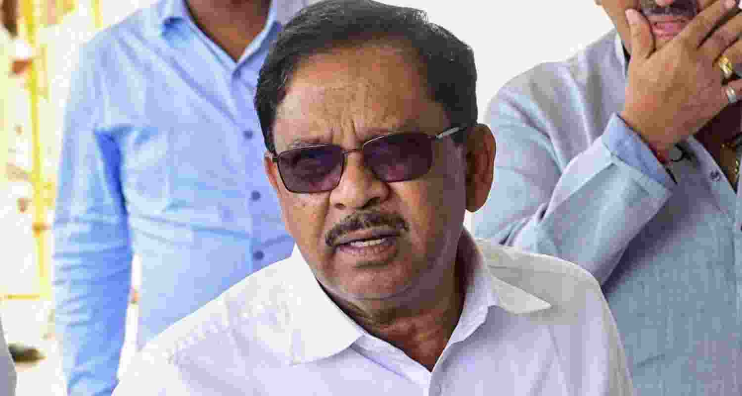 Bengaluru court orders FIR against Karnataka Home Minister G Parameshwara over Kabaddi bet remark; Tumakuru police told to probe.