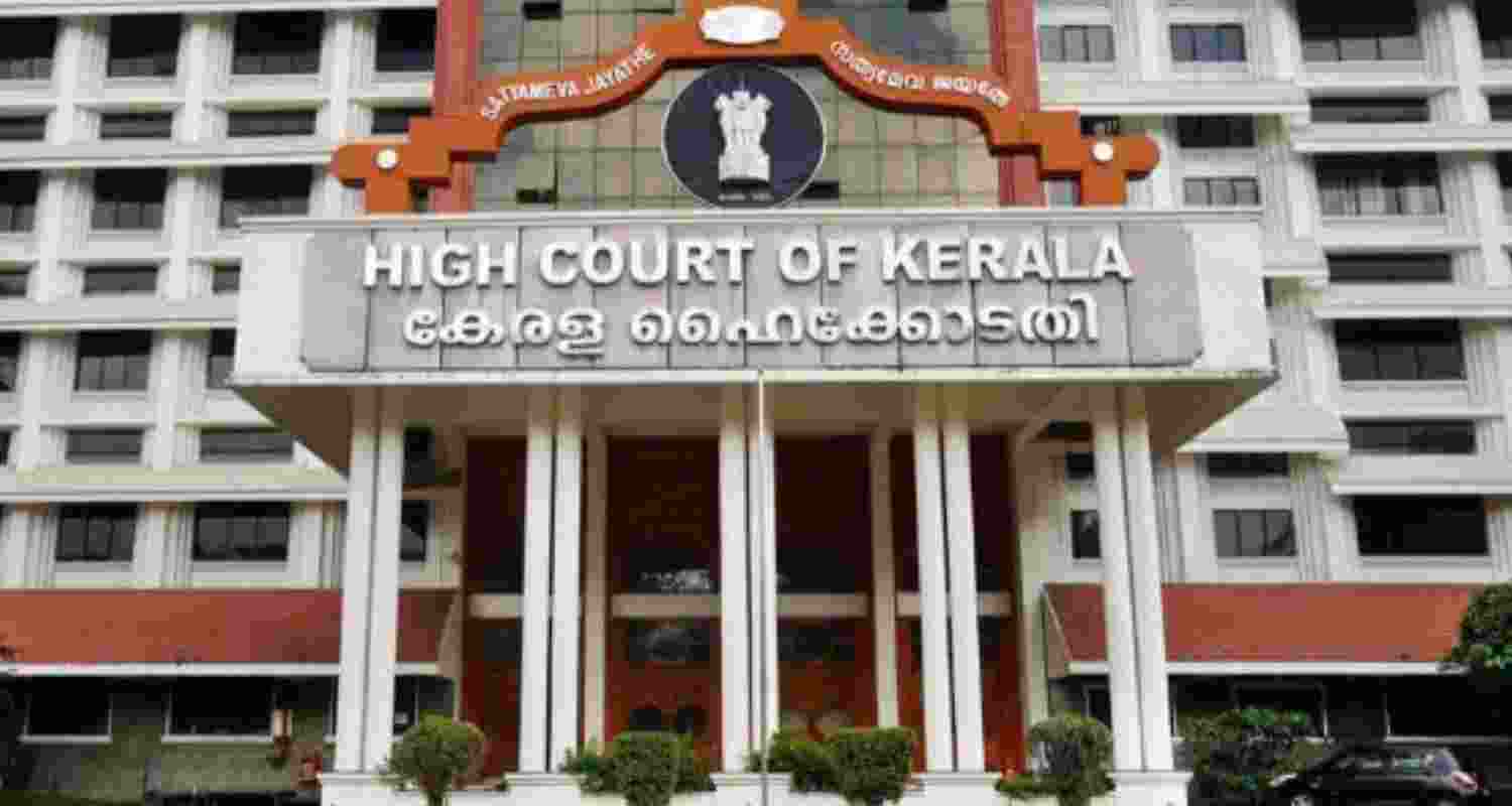 Kerala HC denies bail to police officer for 'raping' minor 
