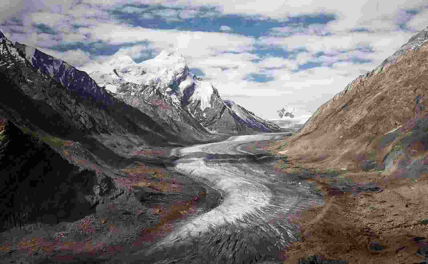 Rising heat in Ladakh sparks flash flood fears