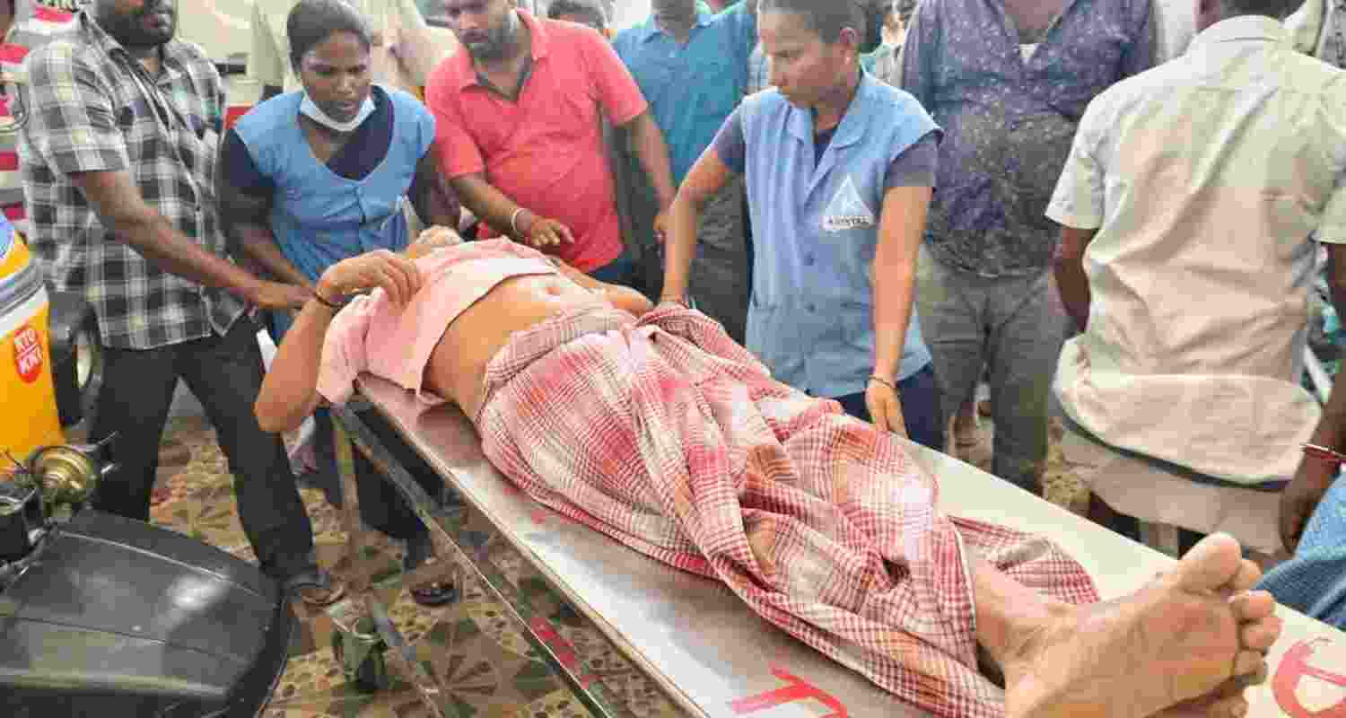 58 hospitalised after drinking spurious liquor in Telangana