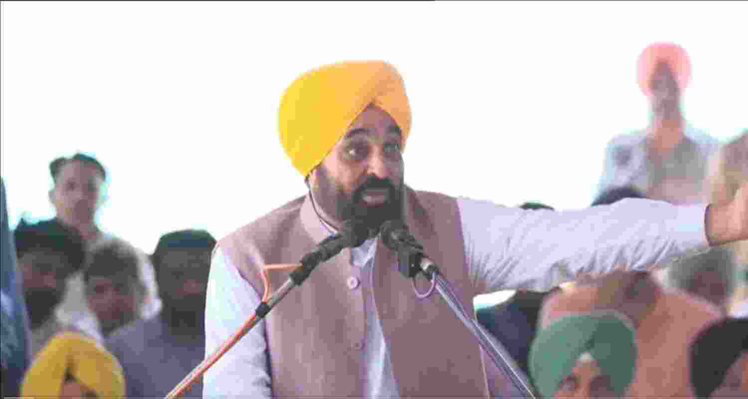 CM Bhagwant Mann addressing a public gathering in Muktsar.