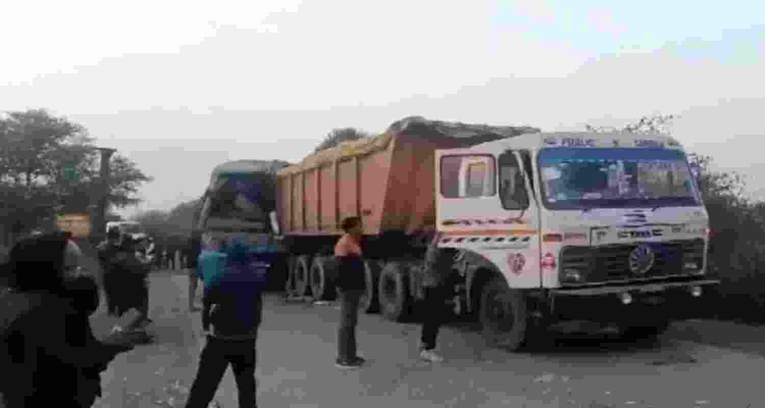 Maha Kumbh-bound bus hits truck at MP-Chhattisgarh border; one dead, many injured
