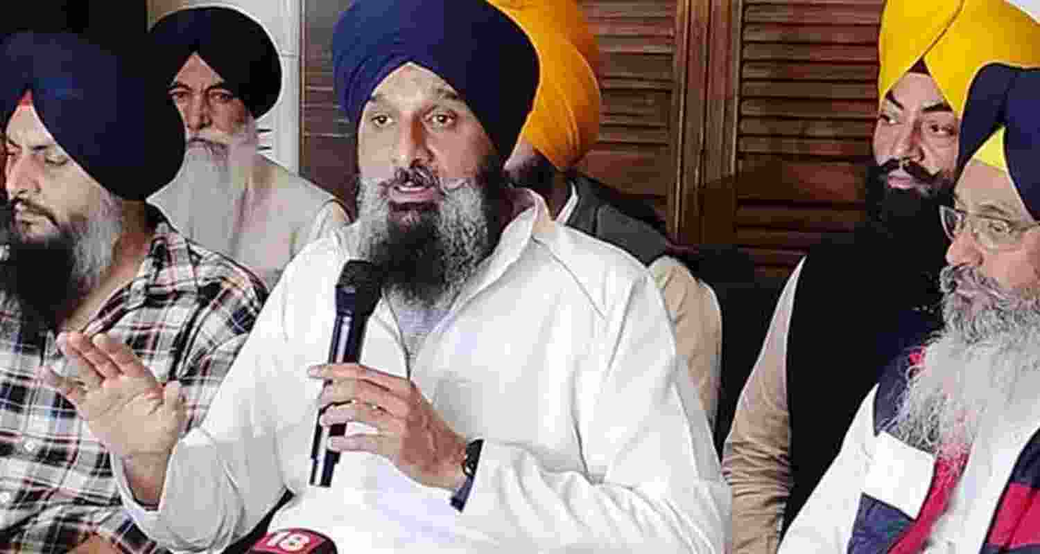 Rift in Akali Dal over jathedar removals