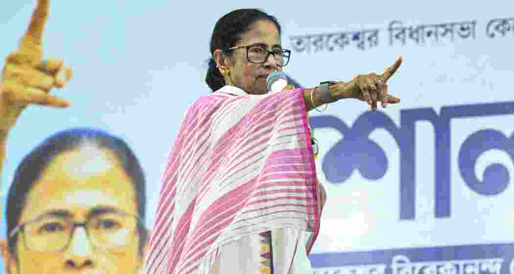 West Bengal Chief Minister Mamata Banerjee addresses a campaign ahead of the state Assembly elections, in Hooghly district, West Bengal. (@AITCofficial/X via PTI Photo)