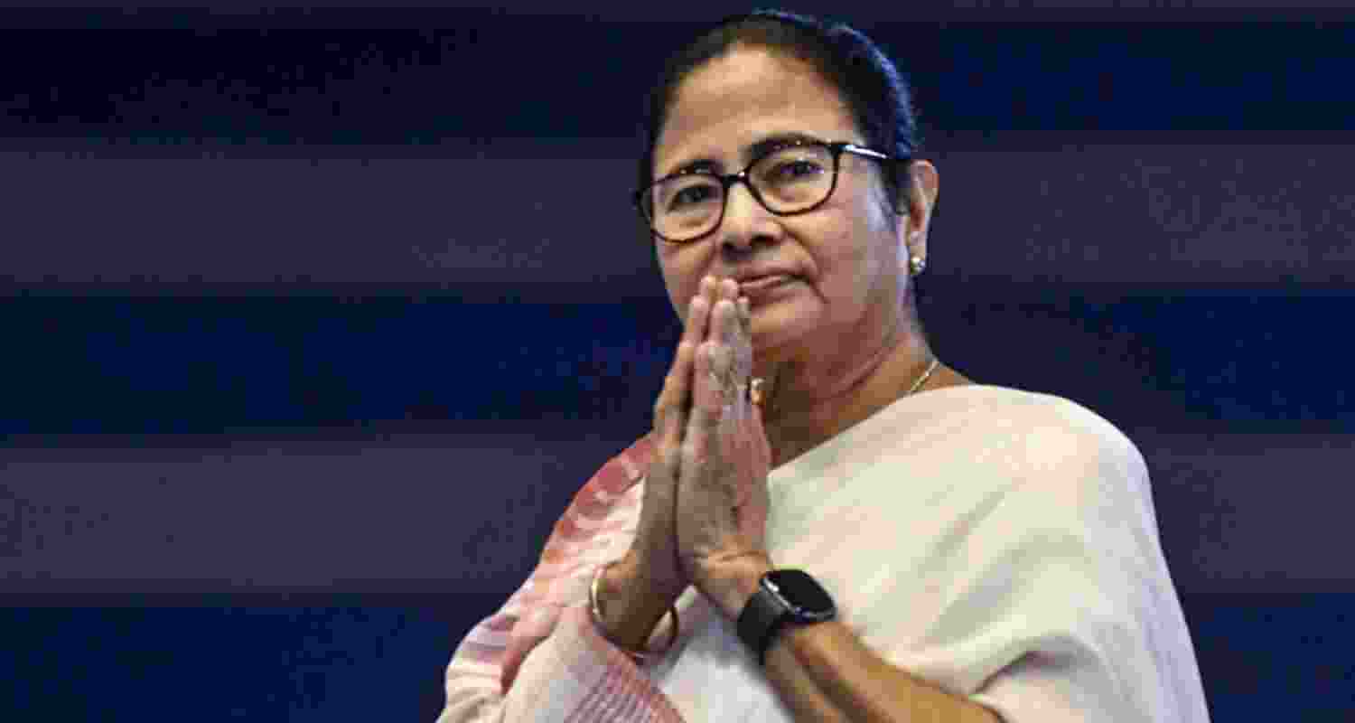 Mamata Banerjee will lead a Kolkata protest against the hawker eviction drive, with the TMC alleging harassment and threats to livelihoods.