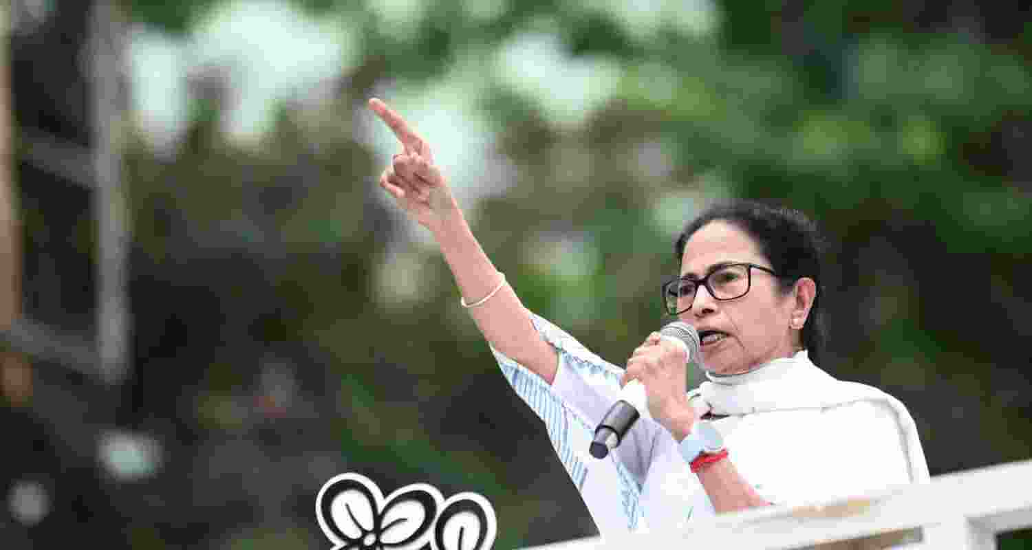 Mamata launches 'language movement' from Martyrs’ Day stage Mamata launches 'language movement' from Martyrs’ Day stage