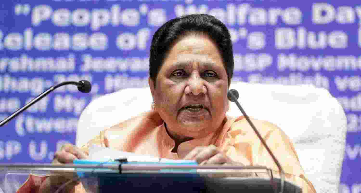 Mayawati hits out at Cong over caste census