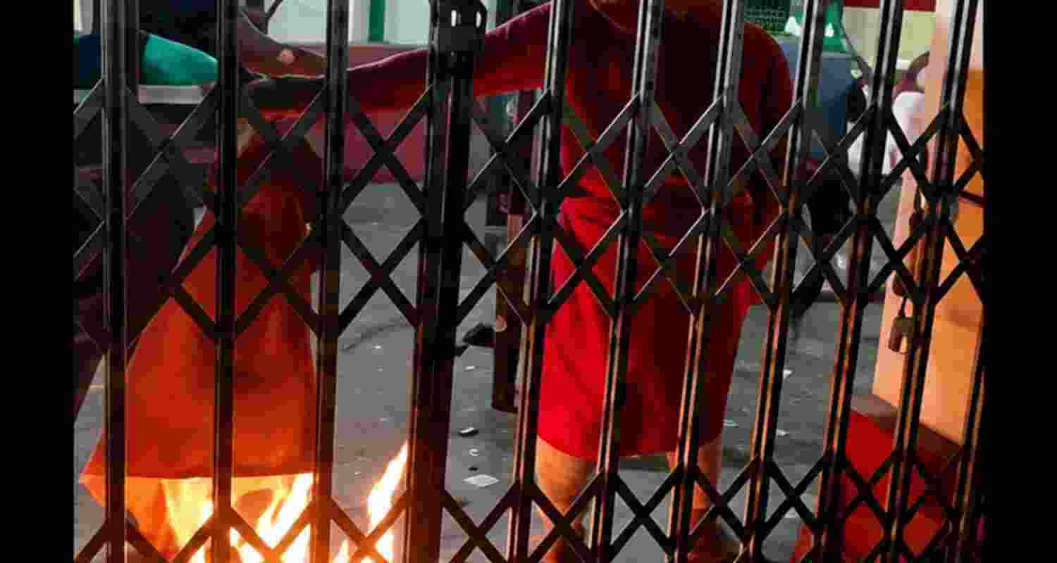 Violence erupted at Jadavpur University after a clash between rival student groups left at least four ABVP members injured, sparking political tensions.