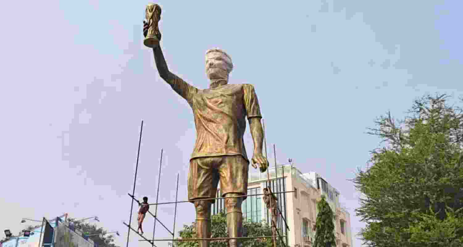 A 70-foot iron statue of Lionel Messi erected by Sree Bhumi Sporting Club at Lake Town in South Dum Dum, Kolkata, which was virtually inaugurated by the Argentine fooball superstar on Saturday.