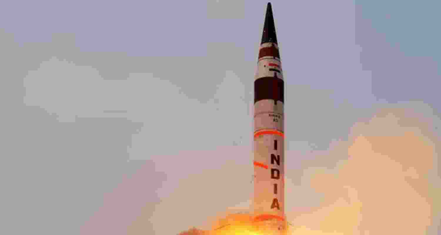 India successfully test-fired the Agni-5 missile, capable of striking targets up to 5,000 km.