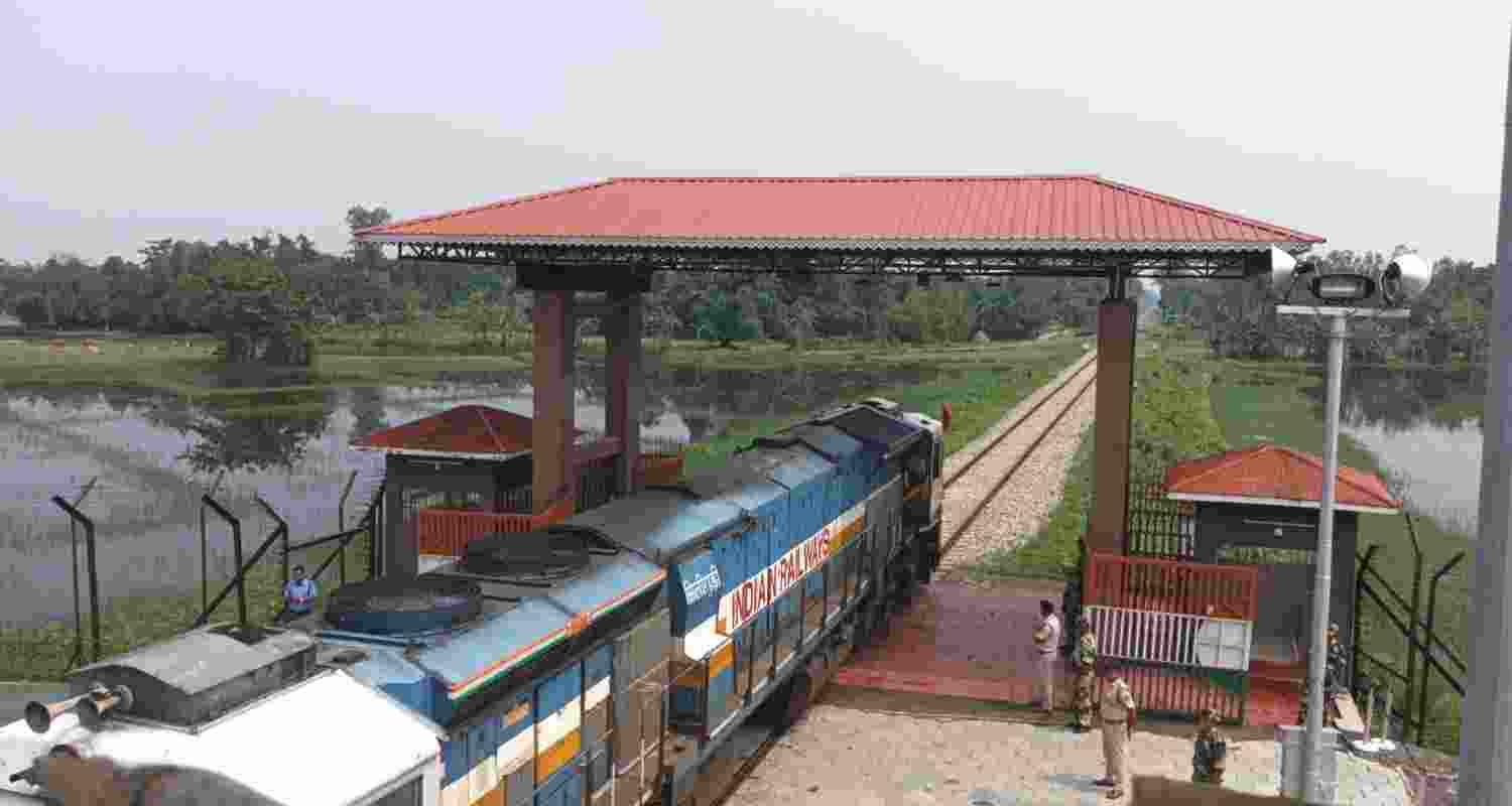 Talks revive to restart the Mitali Express between India and Bangladesh after nearly two years, amid political changes in Dhaka and efforts to restore rail ties.