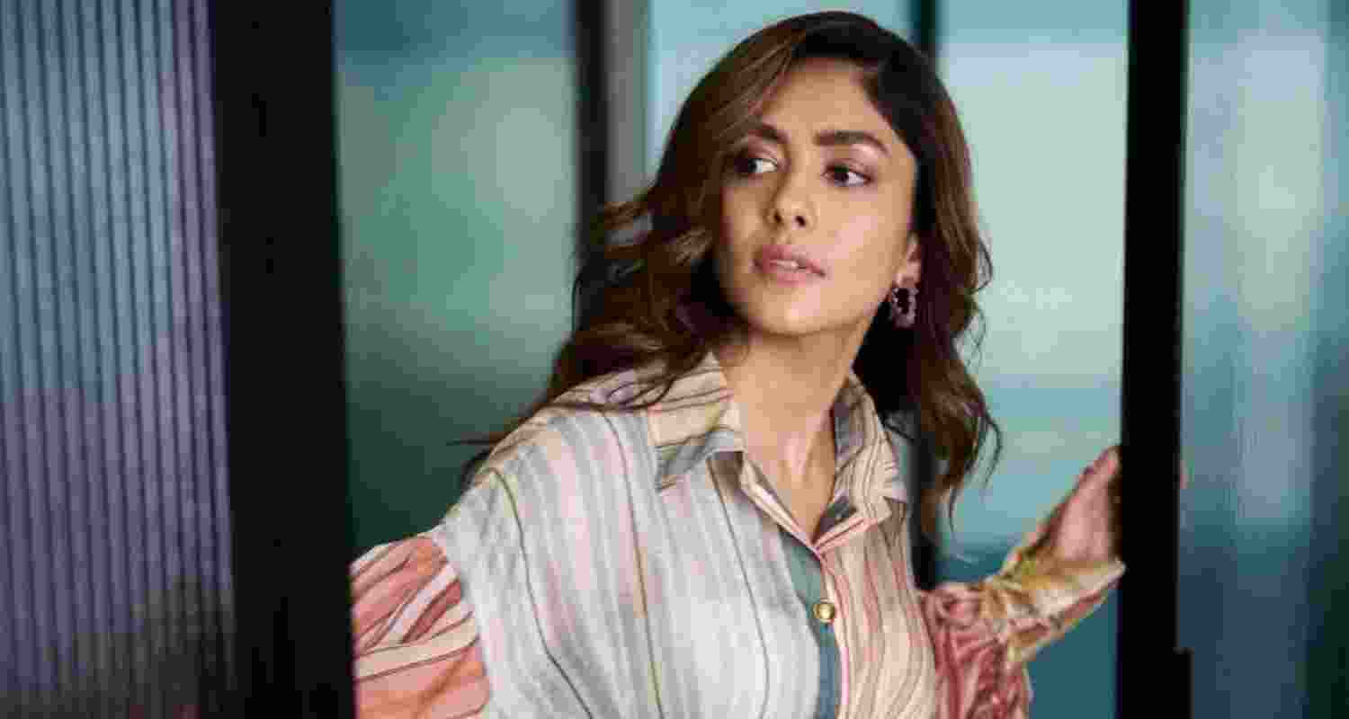 Mrunal Thakur bridges the gap between Bollywood, South cinema