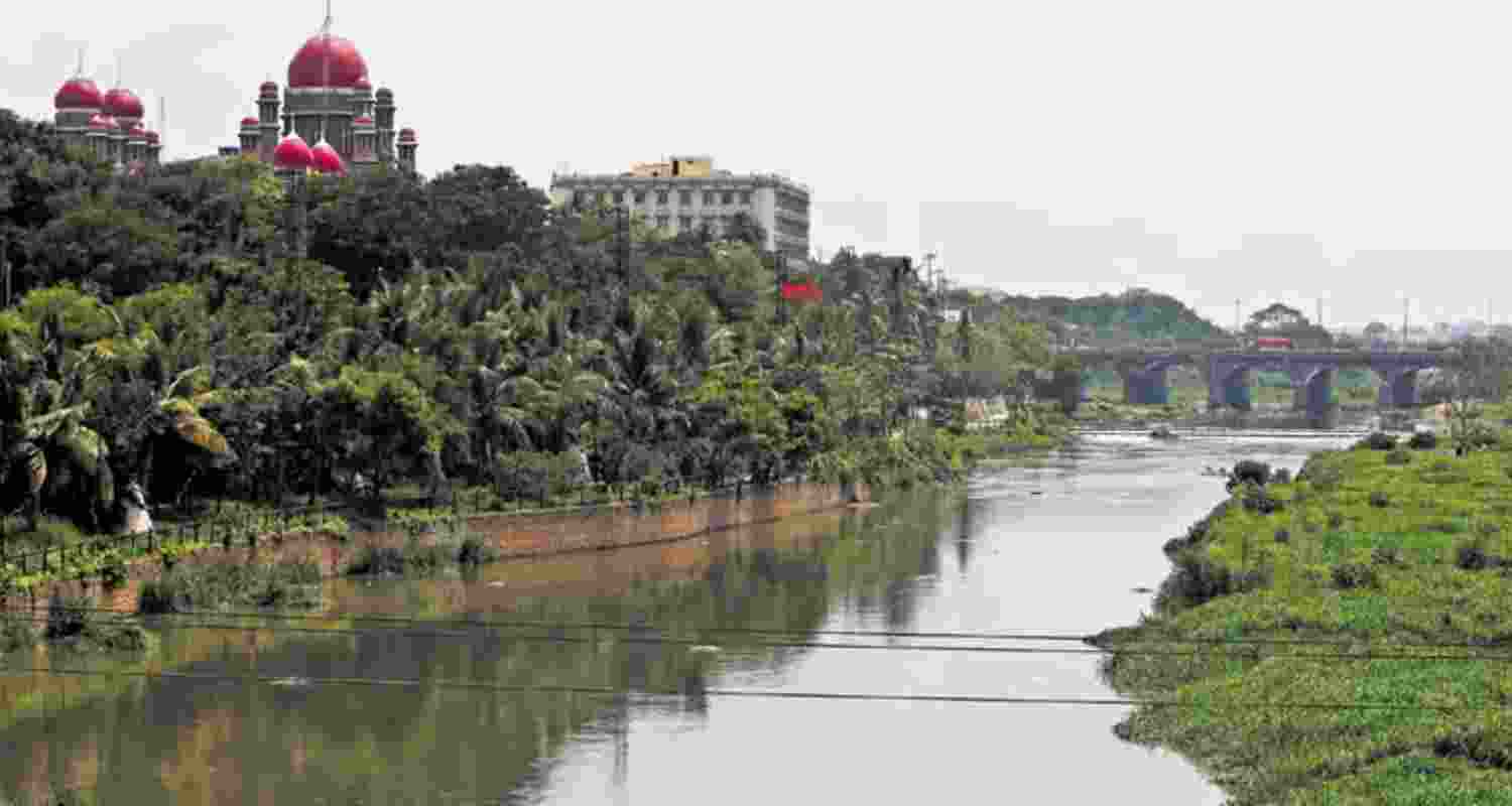 Telangana politics heat up over Musi Riverfront project
Telangana politics heat up over Musi Riverfront project