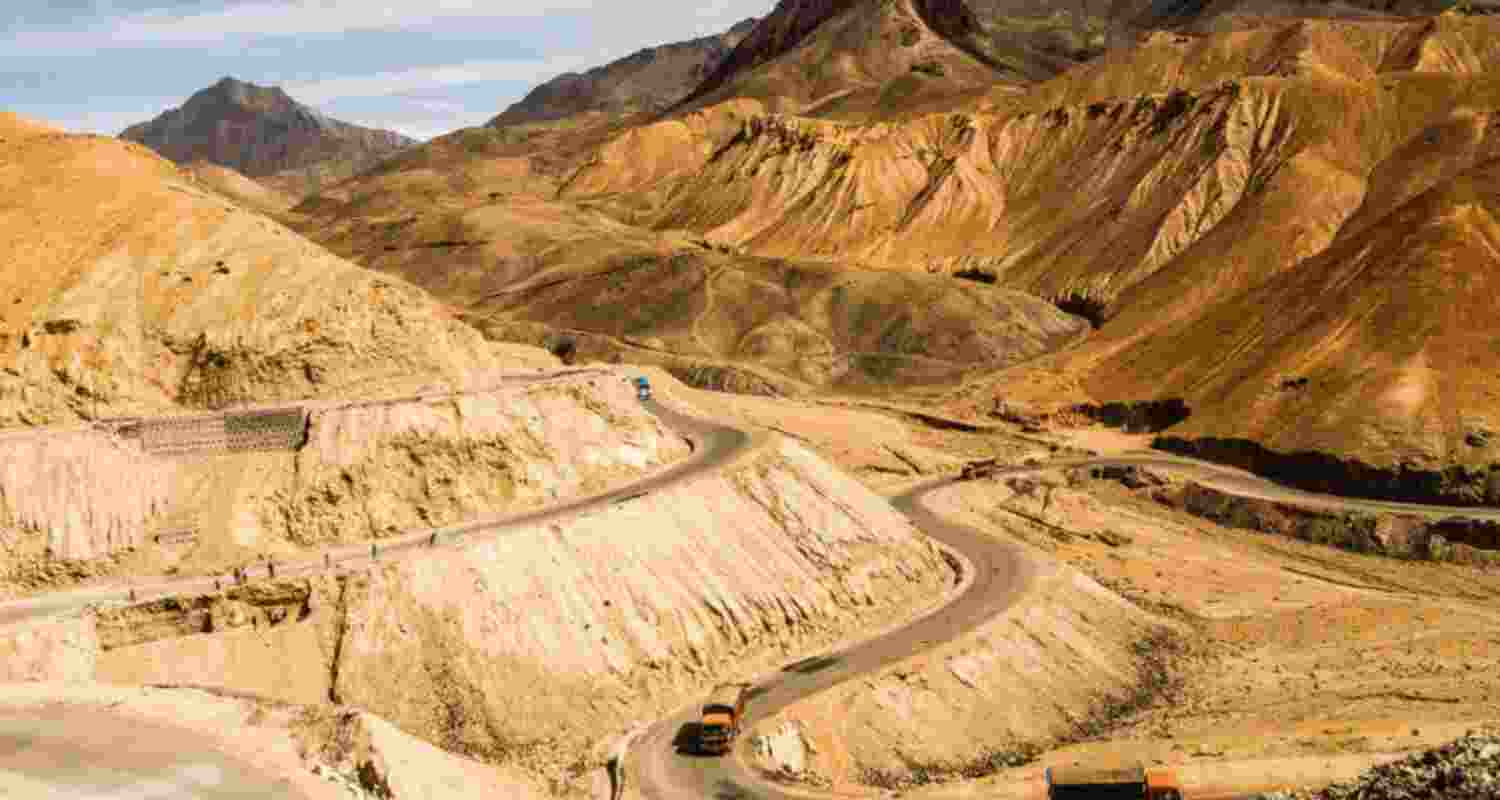 Centre notifies 5 official languages for UT of Ladakh