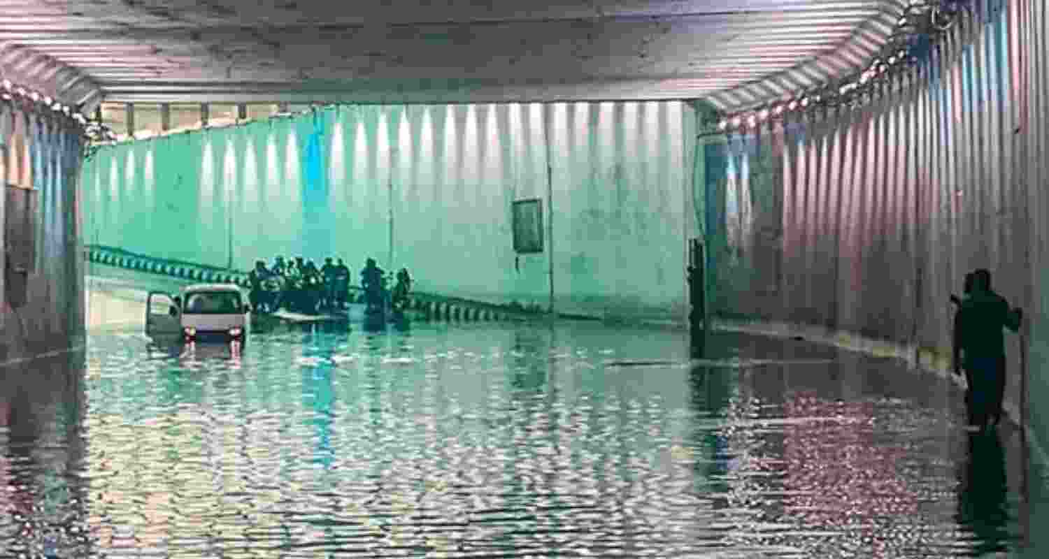 Rains trigger waterlogging, massive traffic jams in Delhi- NCR