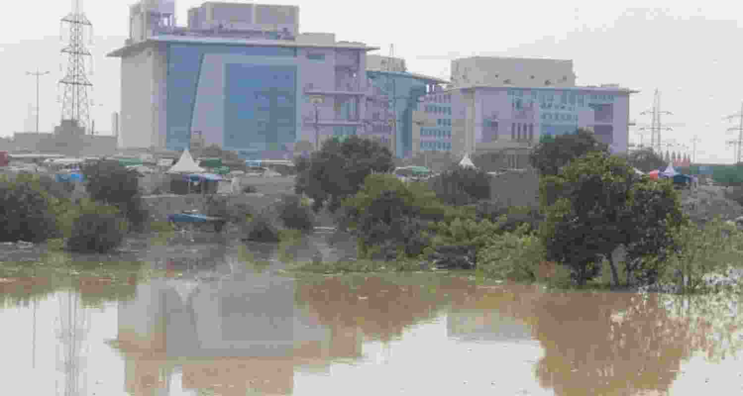Delhi govt to act harshly on encroachments blocking water flow