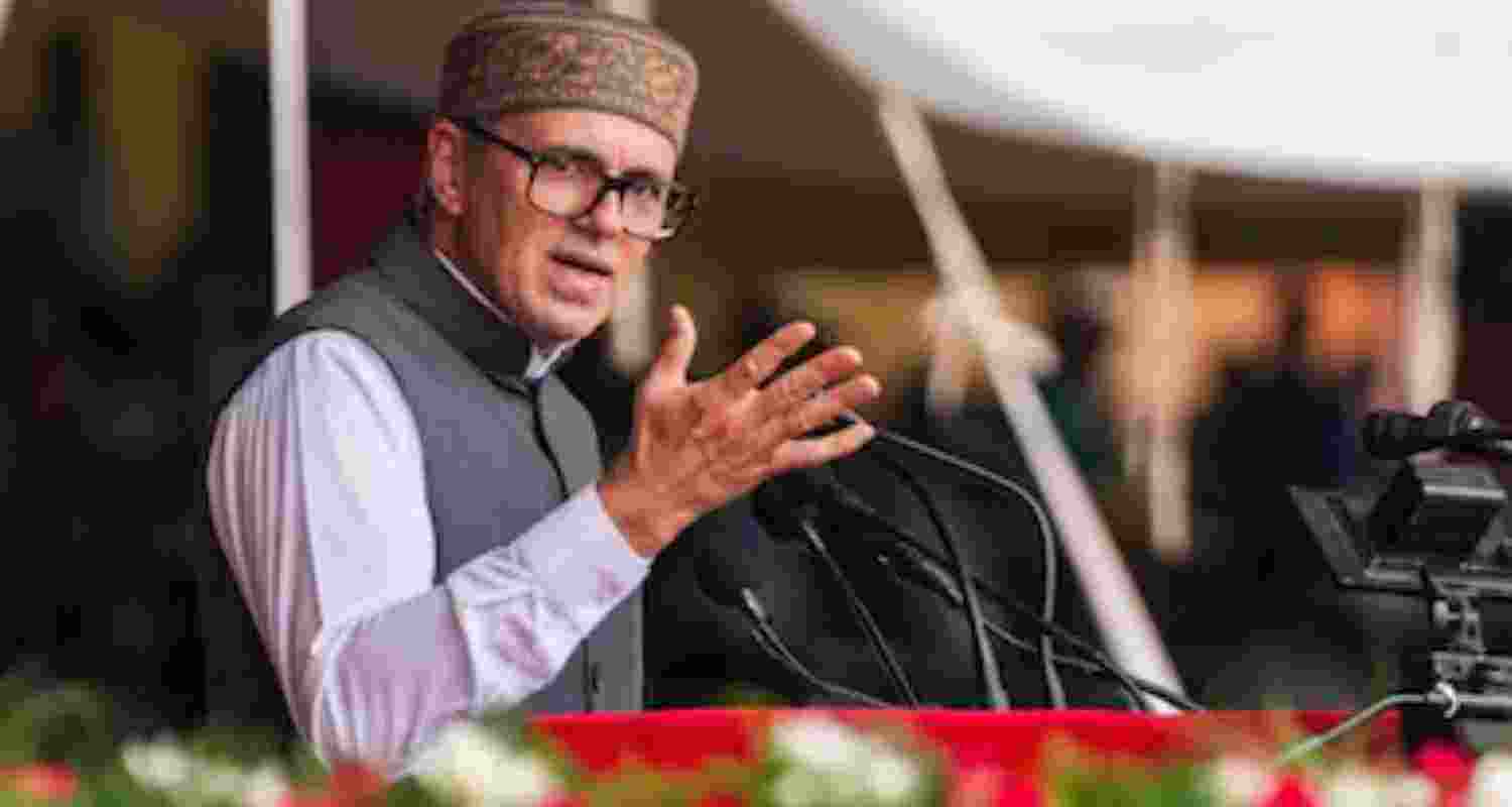 Omar Abdullah thanks Shivraj Chouhan for extending PMGSY till 2027, boosting rural road connectivity and development across Jammu and Kashmir.