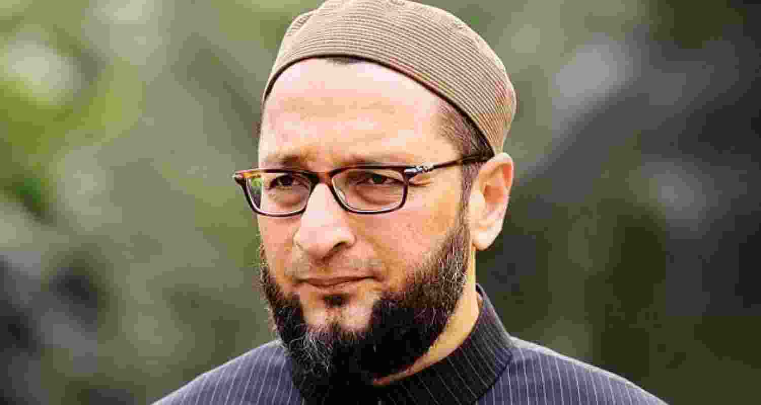 Owaisi seeks SIT probe, inquiry into railways' systemic failures