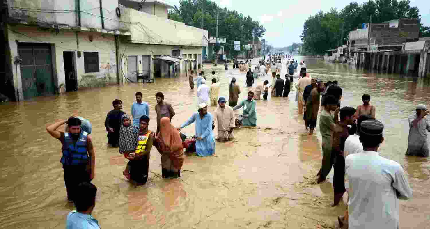 180 dead as monsoon wreaks havoc across Pakistan