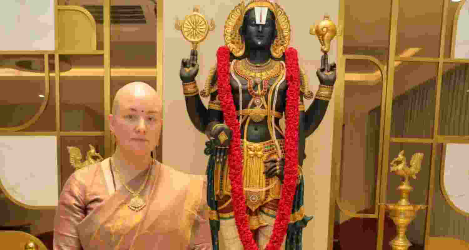 Pawan Kalyan's wife performs head-tonsuring at Tirumala