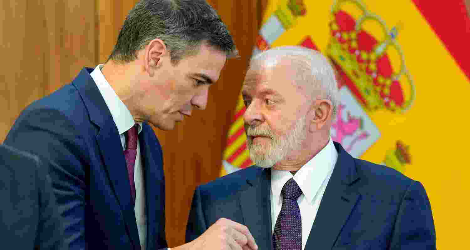 A file photograph of Brazil's President Luiz Inacio Lula da Silva (left) with his Spanish counterpart Pedro Sanchez.