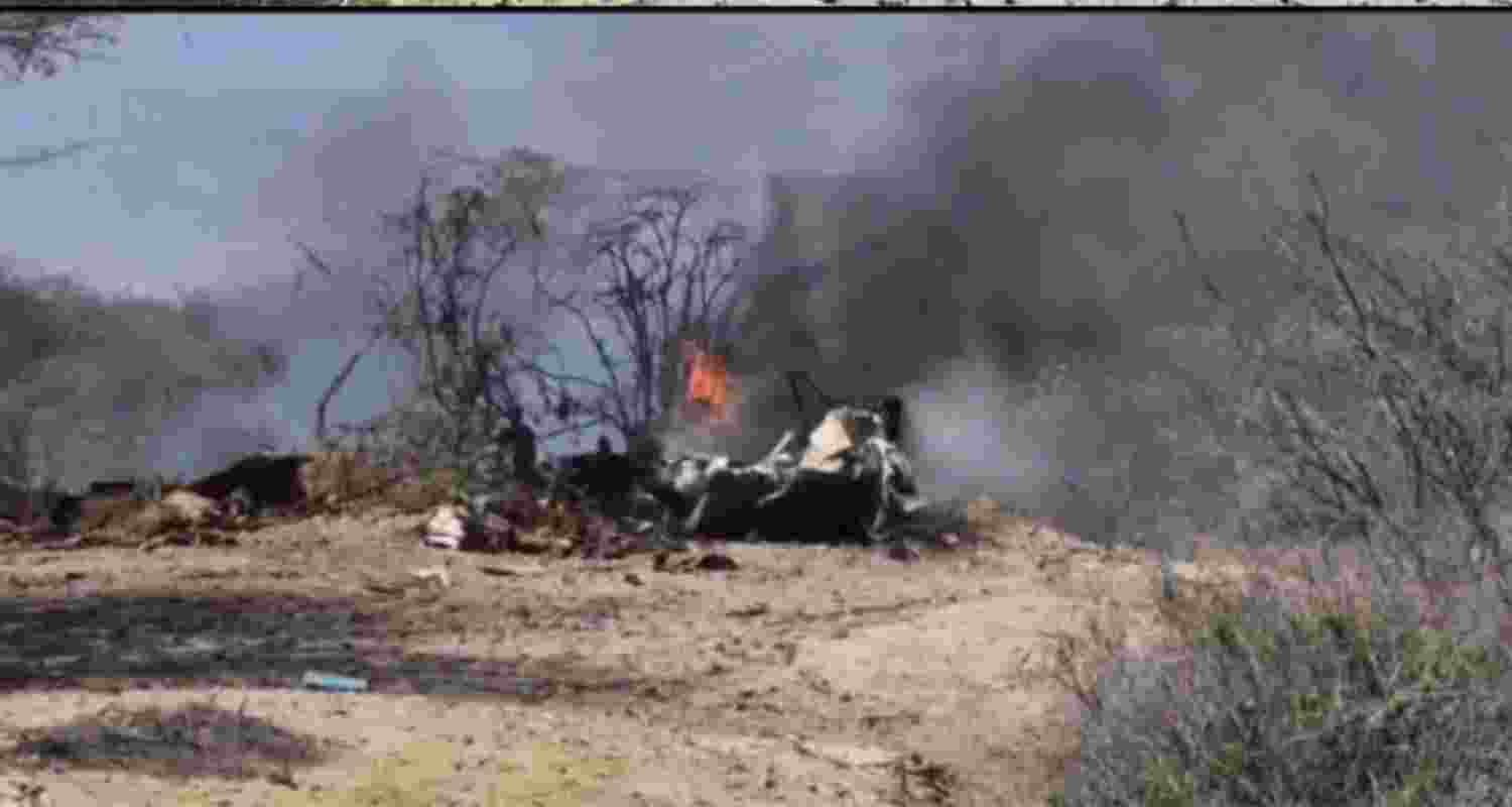 Peru plane crash leaves 12 dead