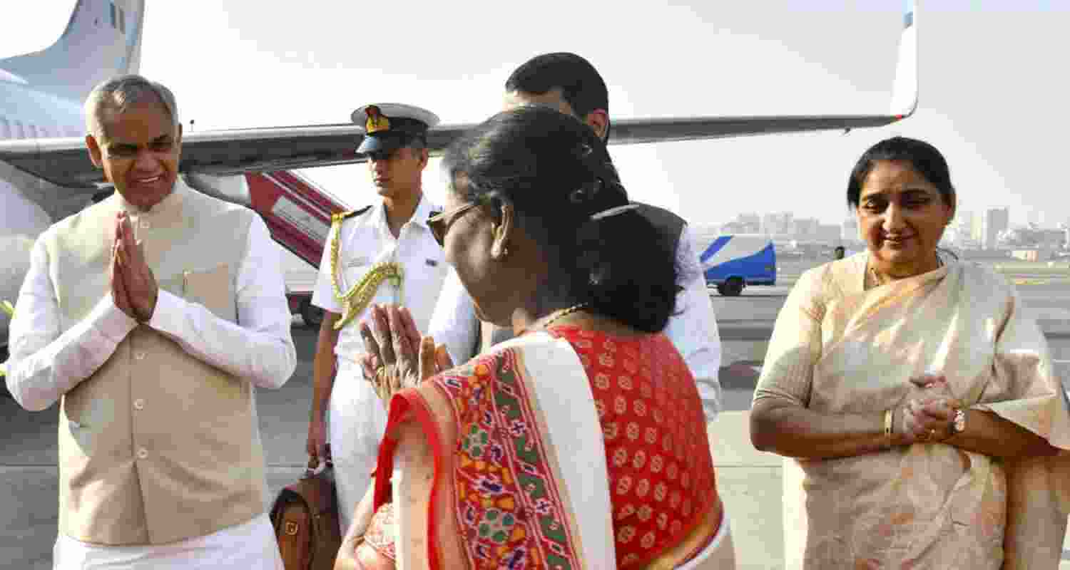 President Droupadi Murmu says medicinal plant farming is cost-effective and improves soil health while inaugurating the National Arogya Fair 2026 in Maharashtra.