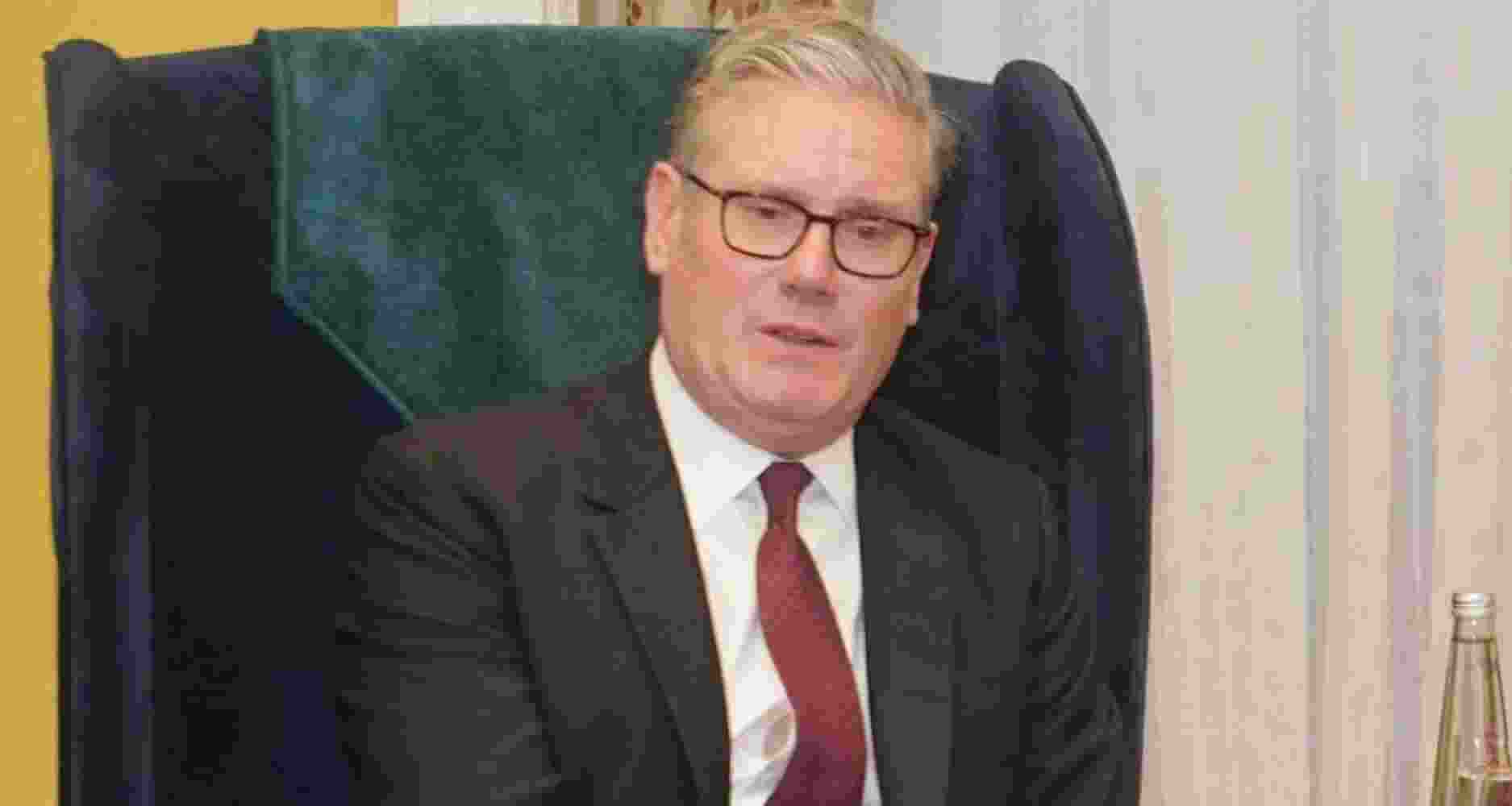 UK declines US request to use RAF Fairford for Iran strikes; Trump warns Starmer over Chagos sovereignty and Diego Garcia access.