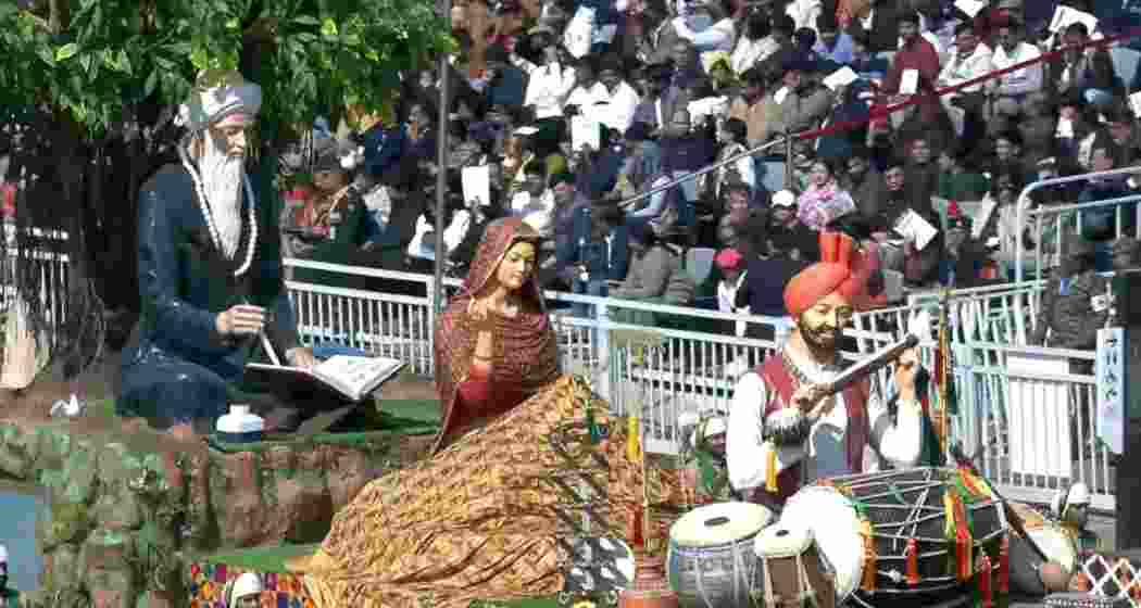 The Republic Day tableau of Punjab showcased the state as the land of knowledge and wisdom, displaying the exquisite handicrafts and rich musical heritage of the region.