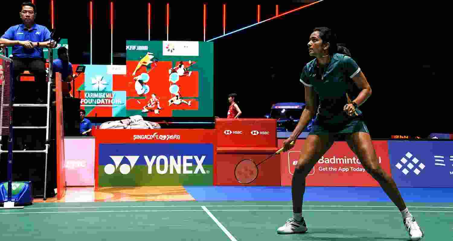PV Sindhu defeated World No. 5 Han Yue in straight games to reach the Japan Open quarter-finals, where she will face Japan's Nozomi Okuhara.