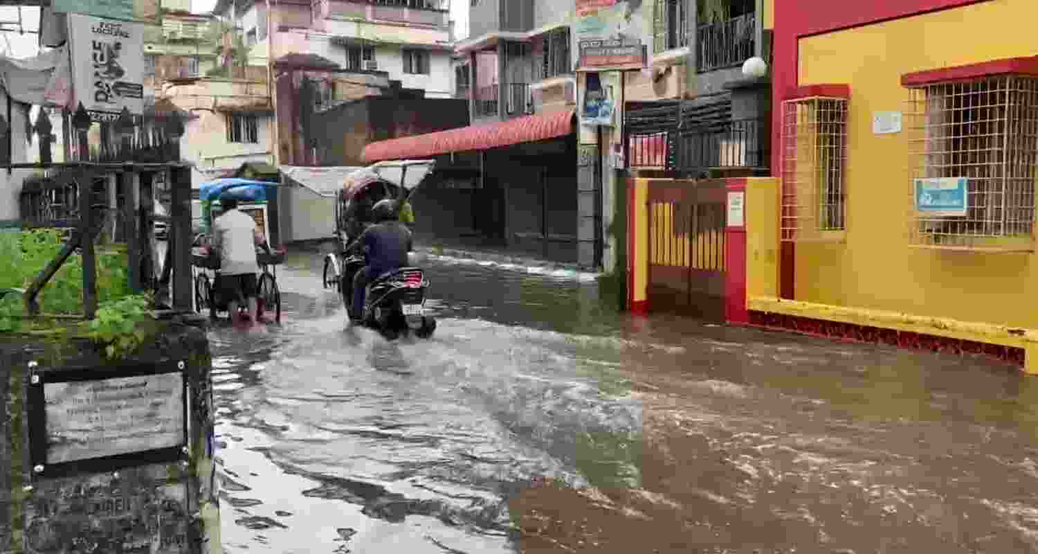 Streets submerged, homes flooded after heavy rain in Raipur