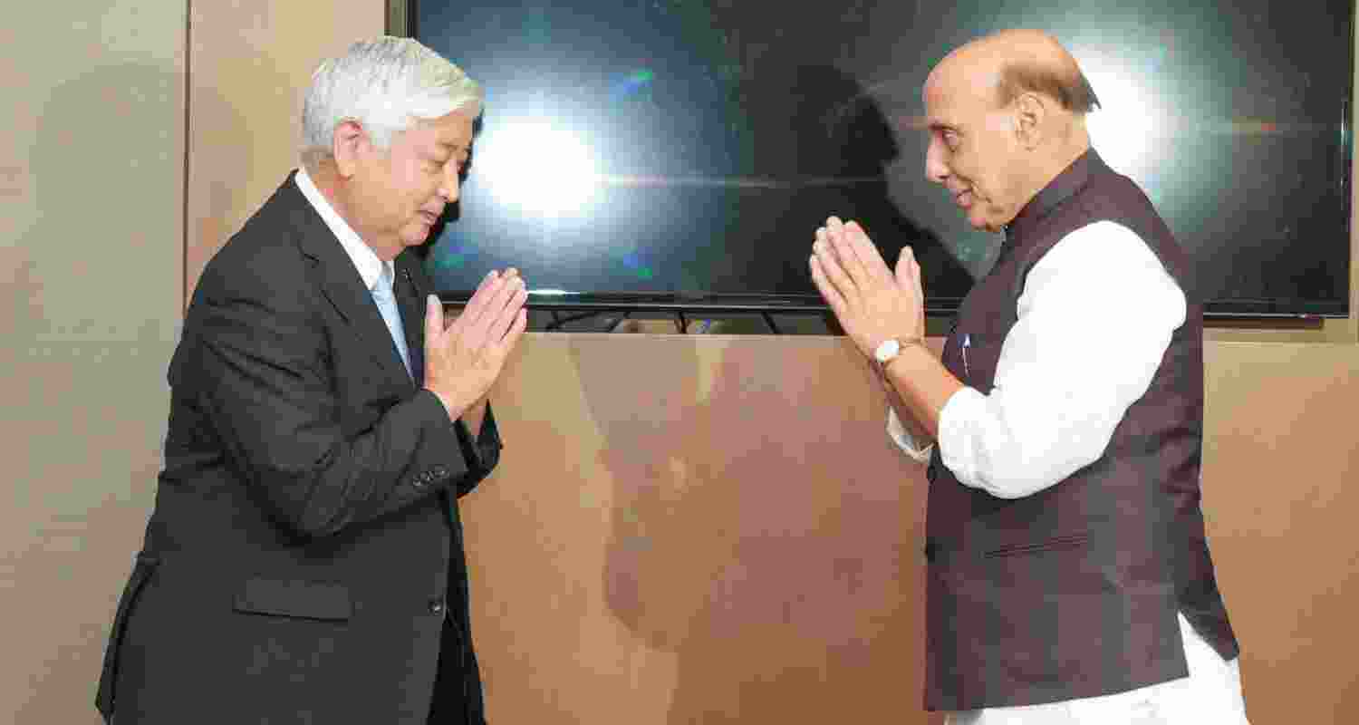 Defence Minister Rajnath Singh meets counterpart of Japan, Gen Nikatani in Vientiane, Lao PDR. 