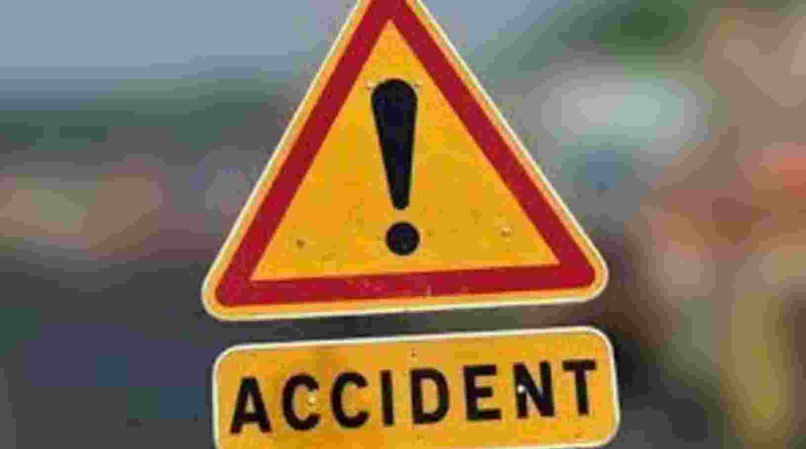 Vehicle carrying Kerala tourists collides with truck near Jammu's Ramban; one dead, 11 injured Vehicle carrying Kerala tourists collides with truck near Jammu's Ramban; one dead, 11 injured