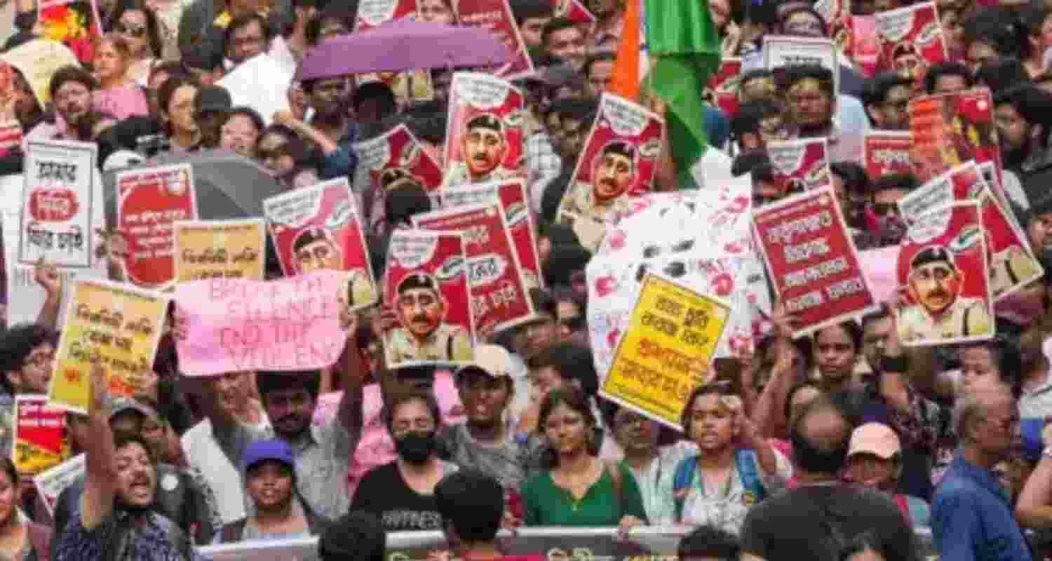Medics take out rally demanding justice in RG Kar case