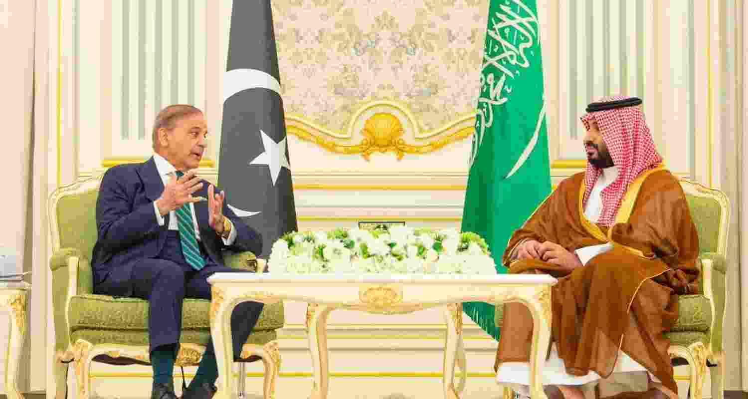 Pakistan PM Shehbaz Sharif and Saudi Prince Mohammed Bin Salman in Riyadh.
