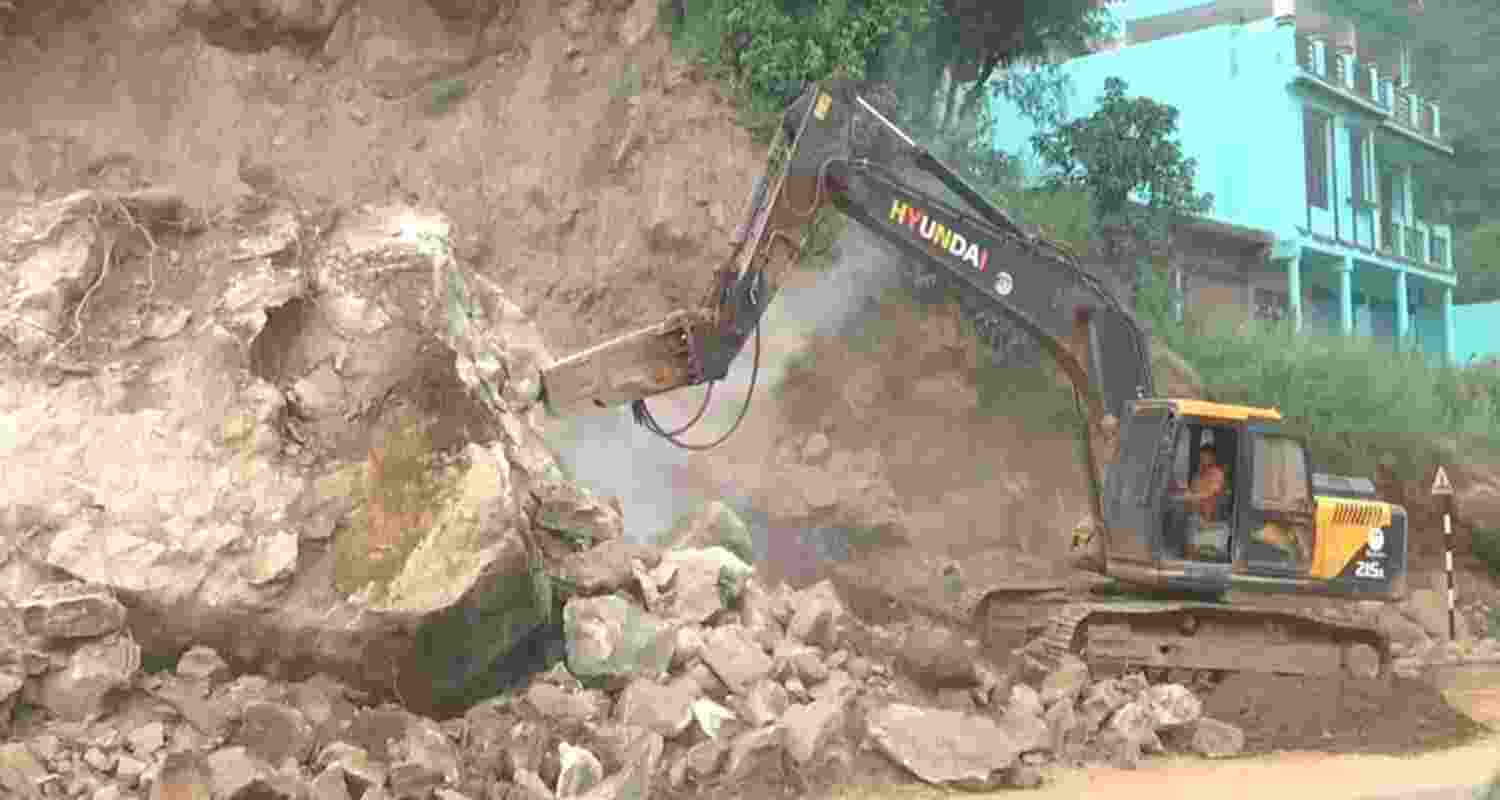 J-K roads back on track after flood fury