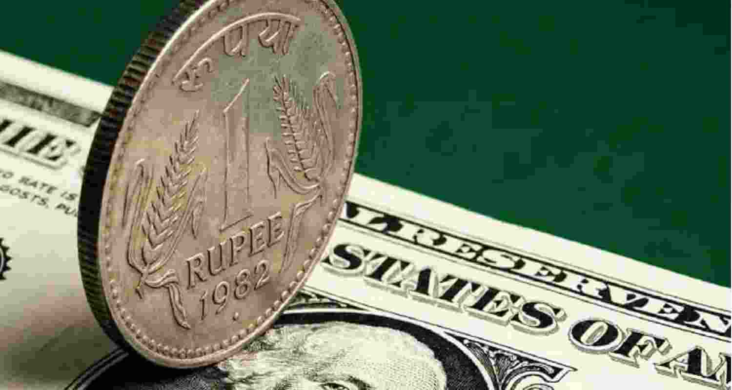 Rupee extends gains for second day amid reduced crude prices