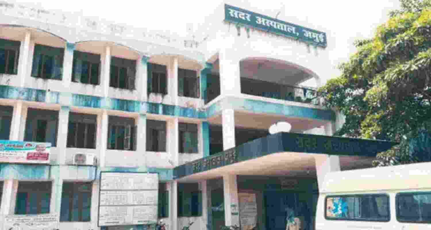 Three doctors at Jamui Sadar Hospital were suspended for allegedly concealing injuries in a custodial death post-mortem, following directions from the National Human Rights Commission.