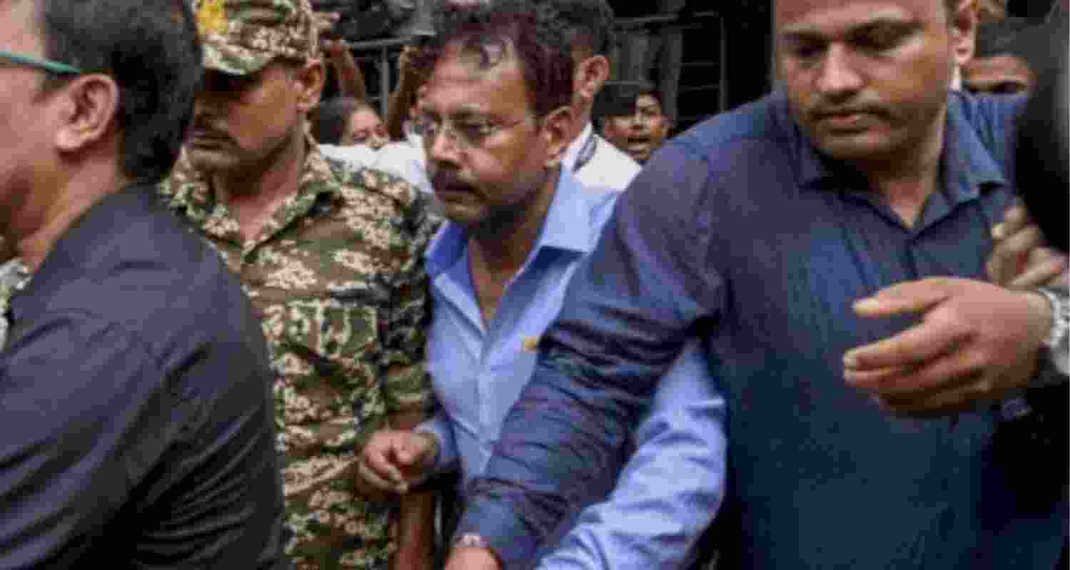 Ex-RG Kar principal Sandip Ghosh sent to judicial custody till Sept 23
Ex-RG Kar principal Sandip Ghosh sent to judicial custody till Sept 23
