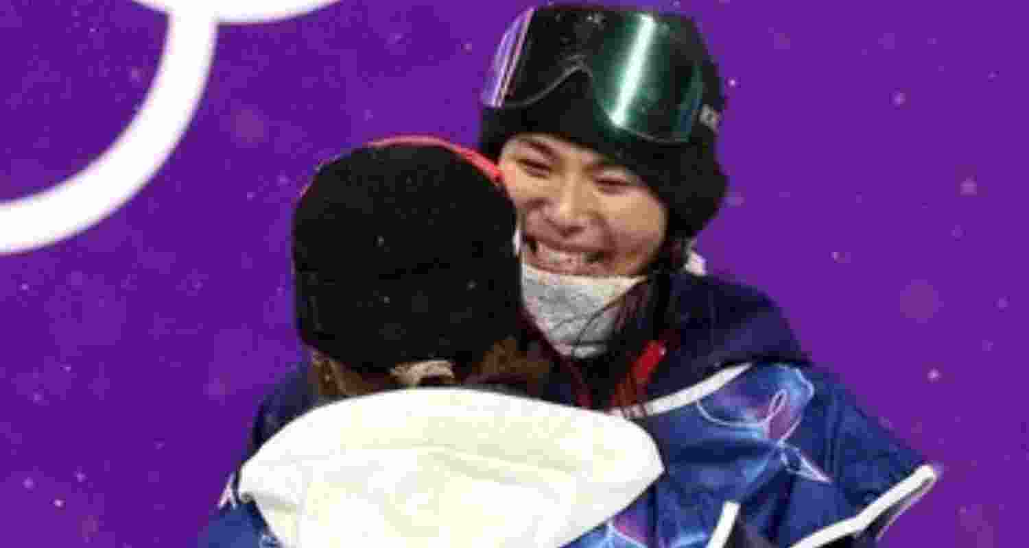 Choi Gaon wins snowboard halfpipe gold at 2026 Winter Olympics, defeating Chloe Kim in Cortina.