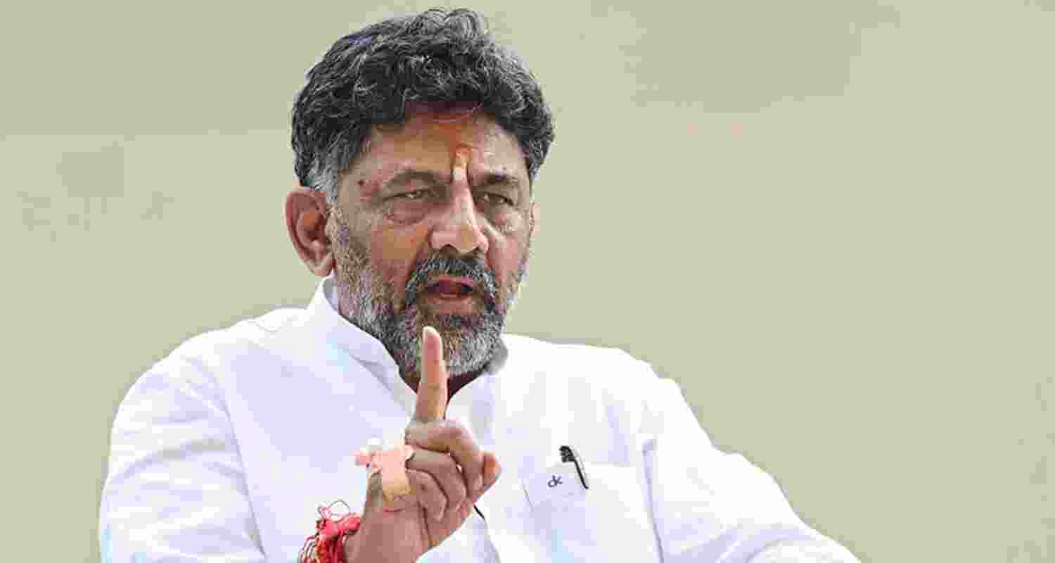 Shivakumar backs Siddaramaiah, says no need to speak on leadership change