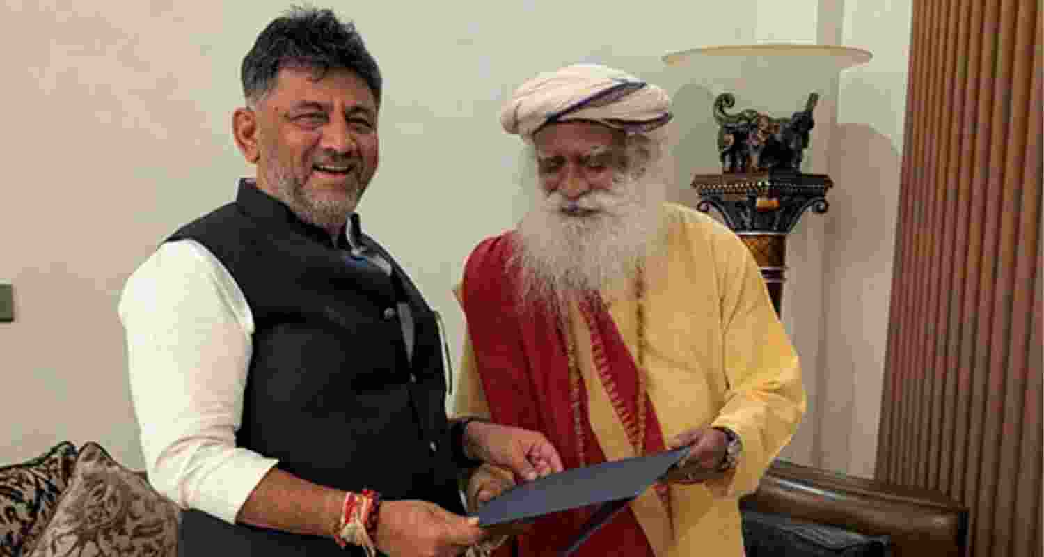 Sadhguru invites Shivakumar to Mahashivratri celebrations