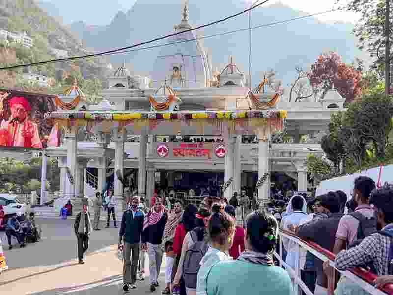 Pilgrim rush surges at Mata Vaishno Devi shrine