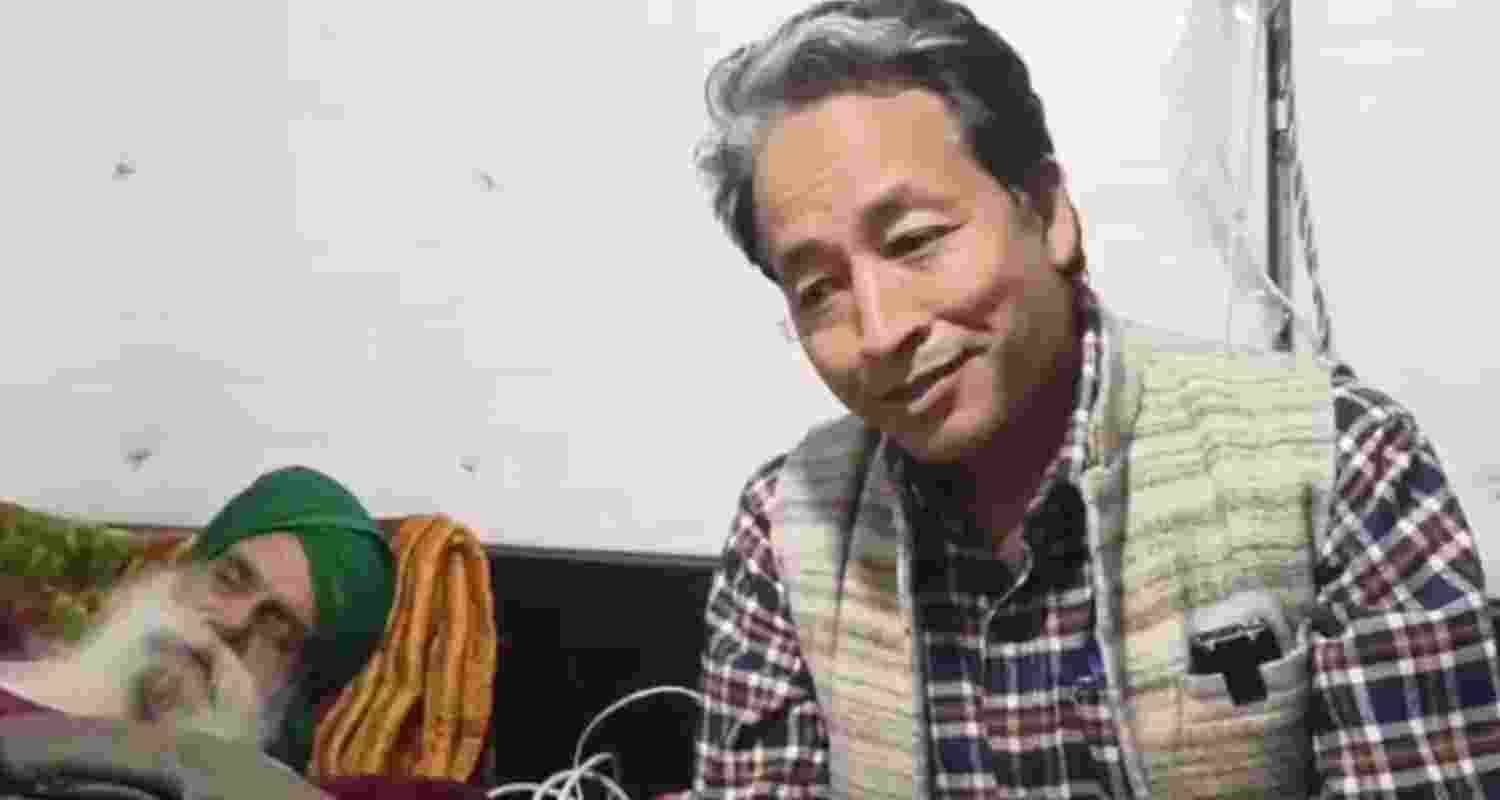 Wangchuk met Dallewal (70) in the presence of other farmer leaders.
