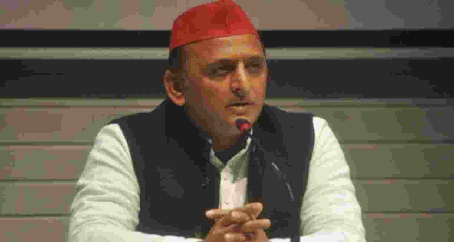 Akhilesh promises caste census if SP voted to power